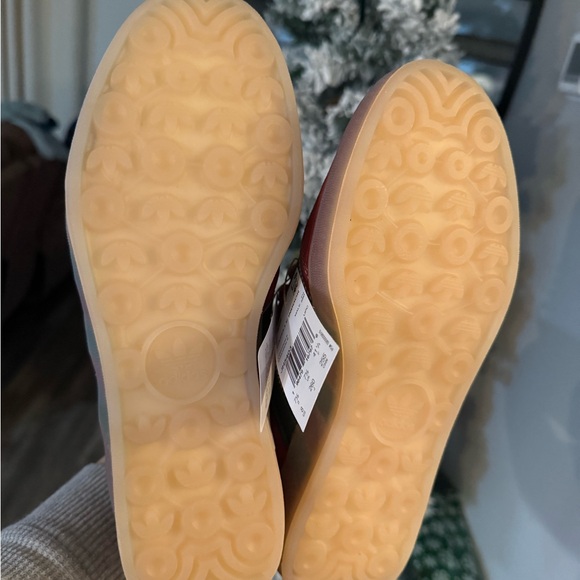 Adidas Gazelle Maroon and Green Sneakers - Picture 2 of 2